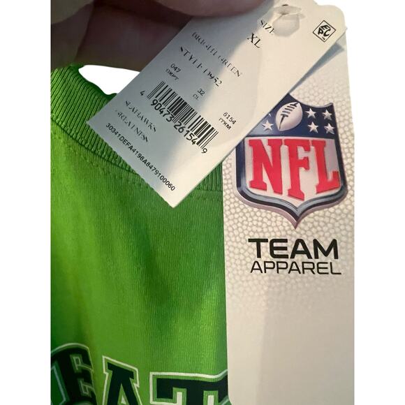 NWT NFL Team Apparel Seattle Seahawks Tshirt Green Football - Picture 3 of 6